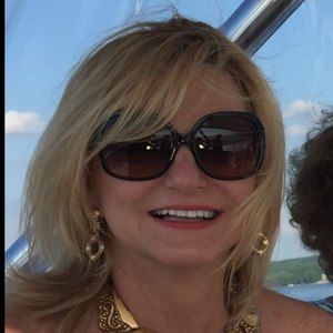 Meet your Posher, Debra